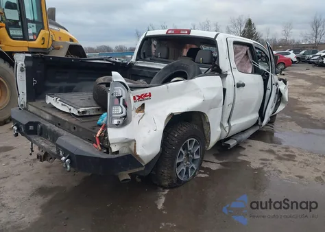 2017 Toyota Tundra Sr5 5.7L V8 from USA, damaged, VIN 5TFDW5F14HX584905